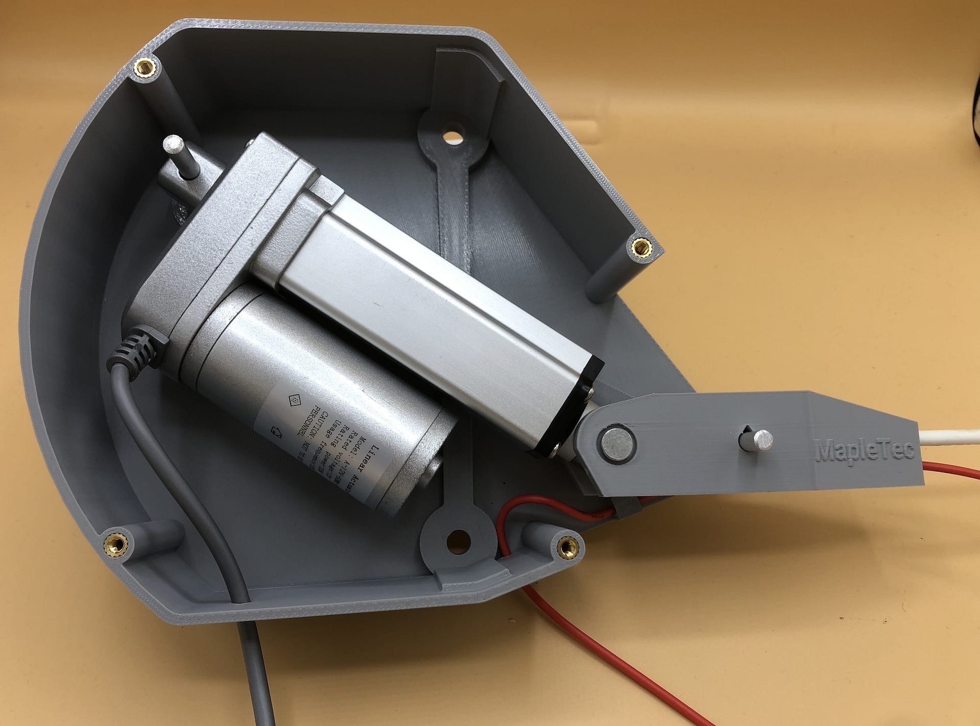 Elektroschranke Innenansicht